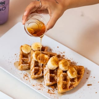 6.7 Banana Biscoff Waffle