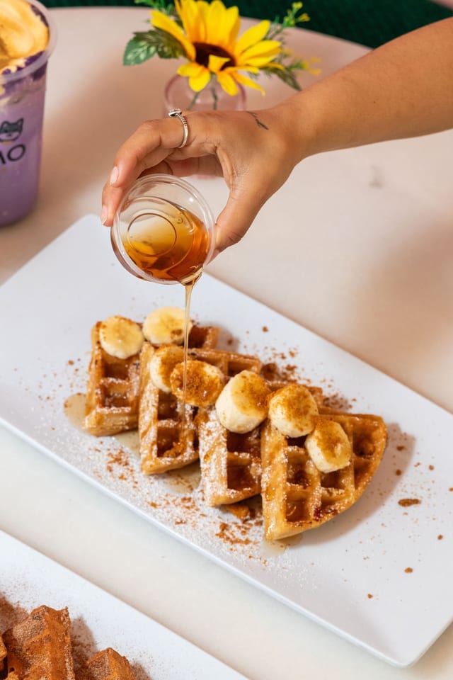 6.7 Banana Biscoff Waffle.