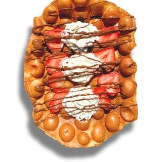 Mochi Bubble Waffle - Strawberry Nutella